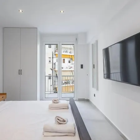 Chic Urban Close To Landmarks Apartment *