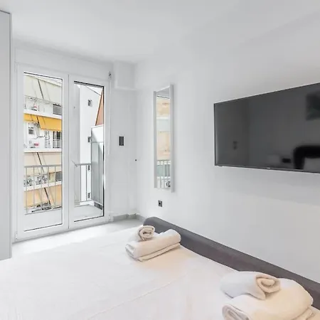 Chic Urban Close To Landmarks Apartment *